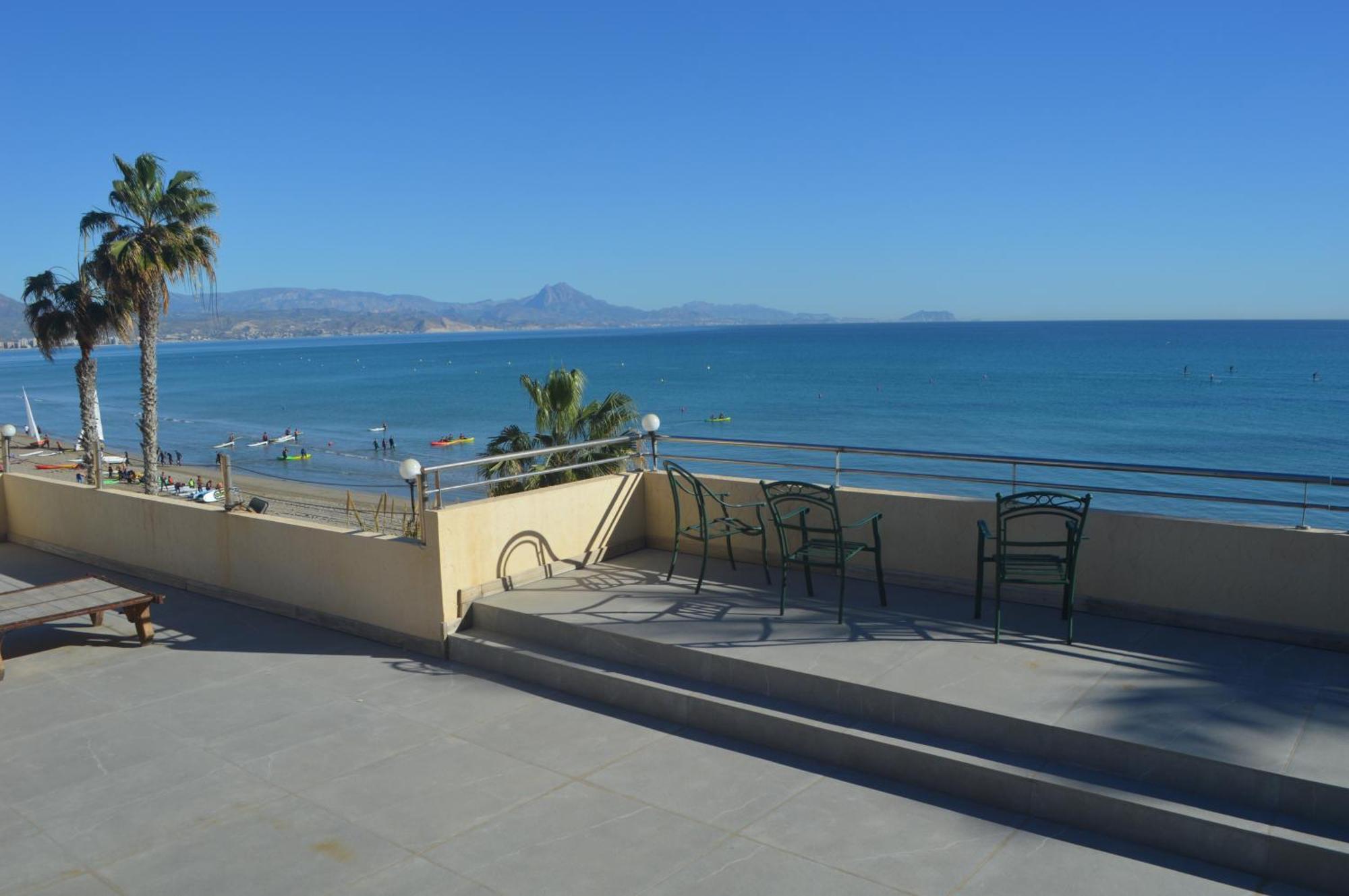 Excepcional Apartamento Loft A Pie De Playa En Chalet Roquetes Alicante Dış mekan fotoğraf