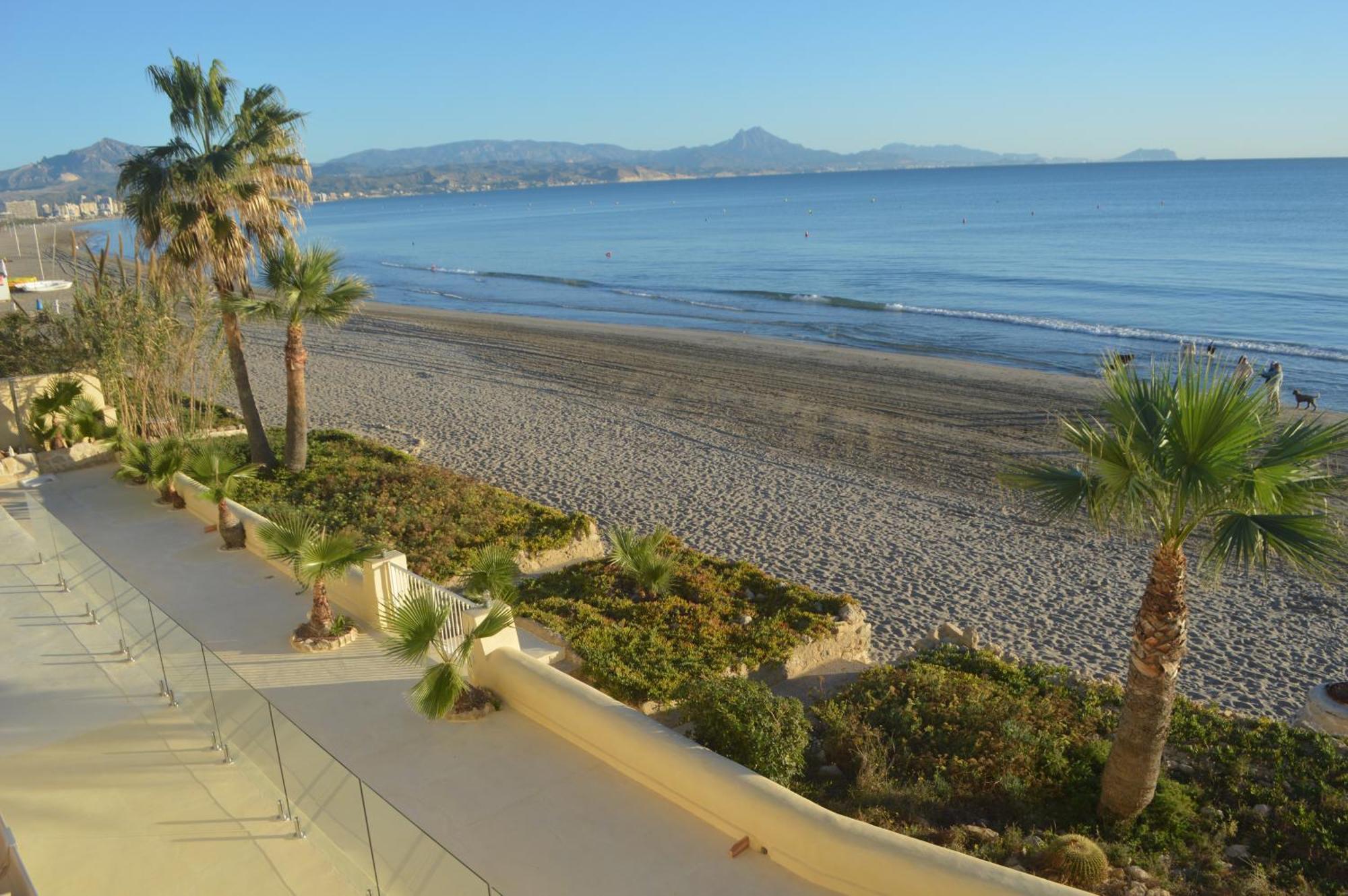 Excepcional Apartamento Loft A Pie De Playa En Chalet Roquetes Alicante Dış mekan fotoğraf