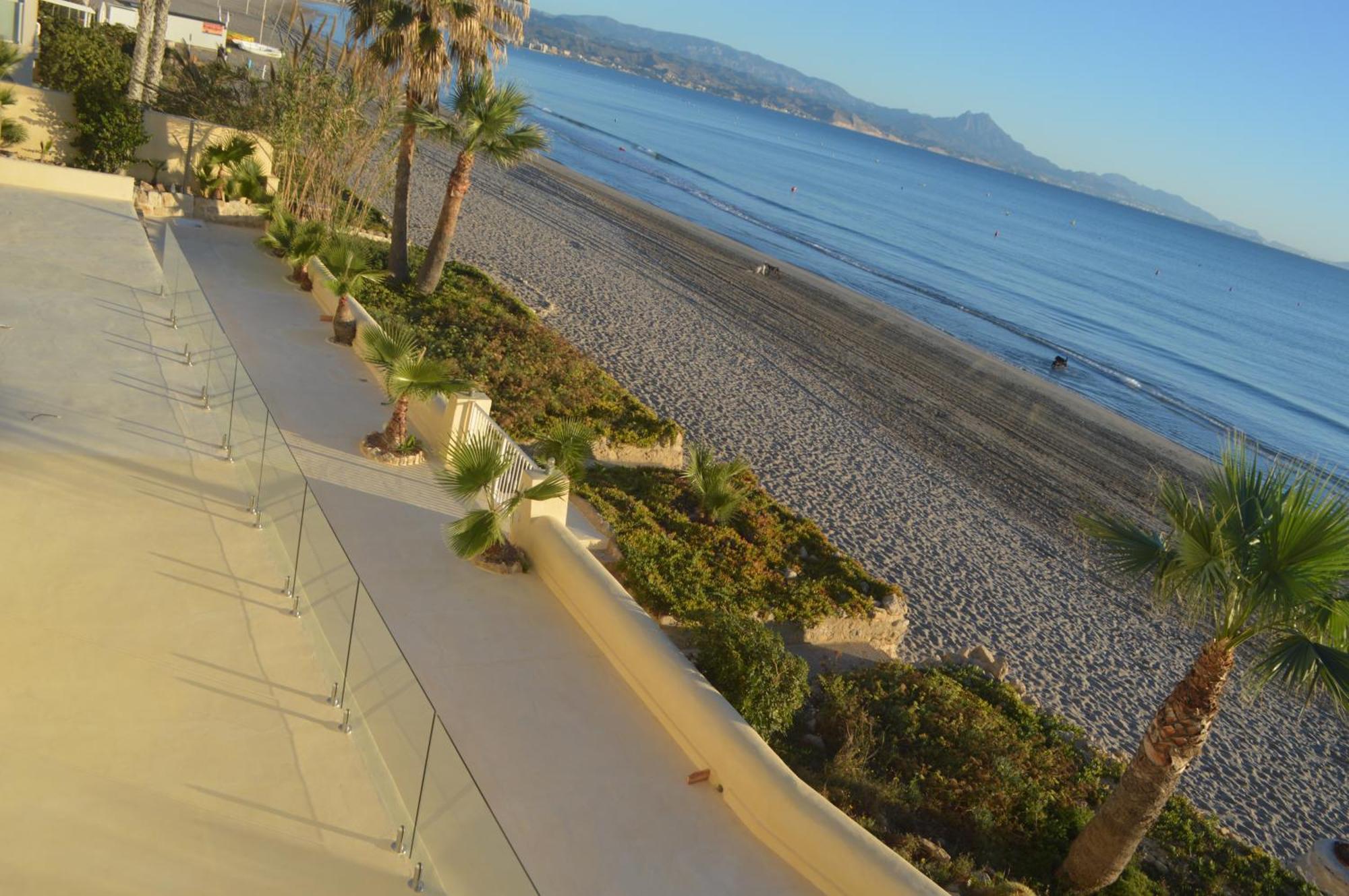 Excepcional Apartamento Loft A Pie De Playa En Chalet Roquetes Alicante Dış mekan fotoğraf