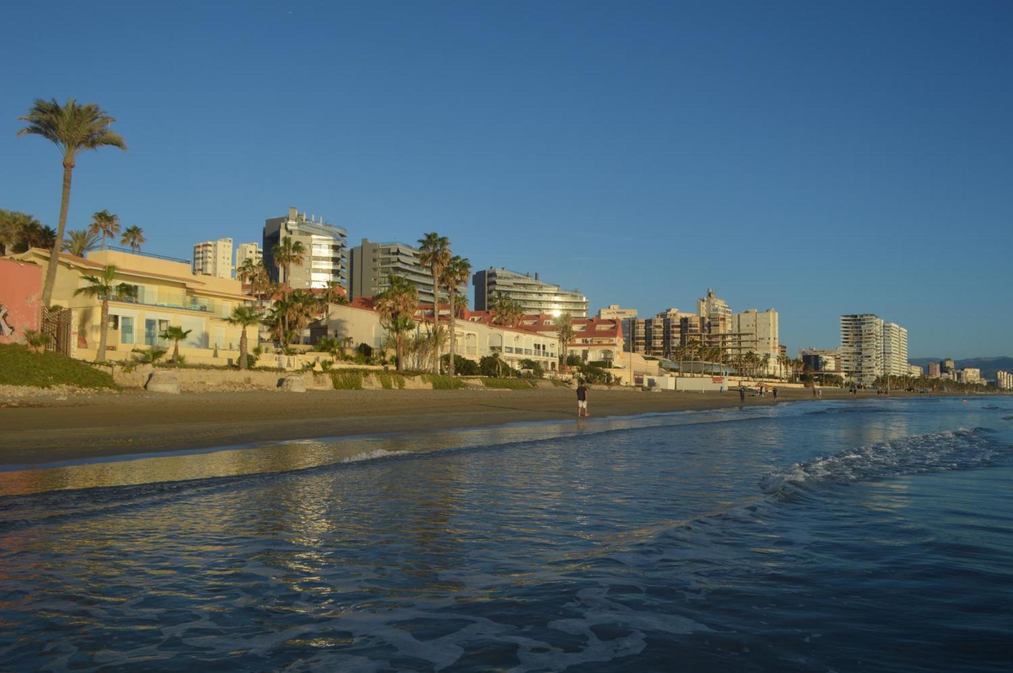 Excepcional Apartamento Loft A Pie De Playa En Chalet Roquetes Alicante Dış mekan fotoğraf