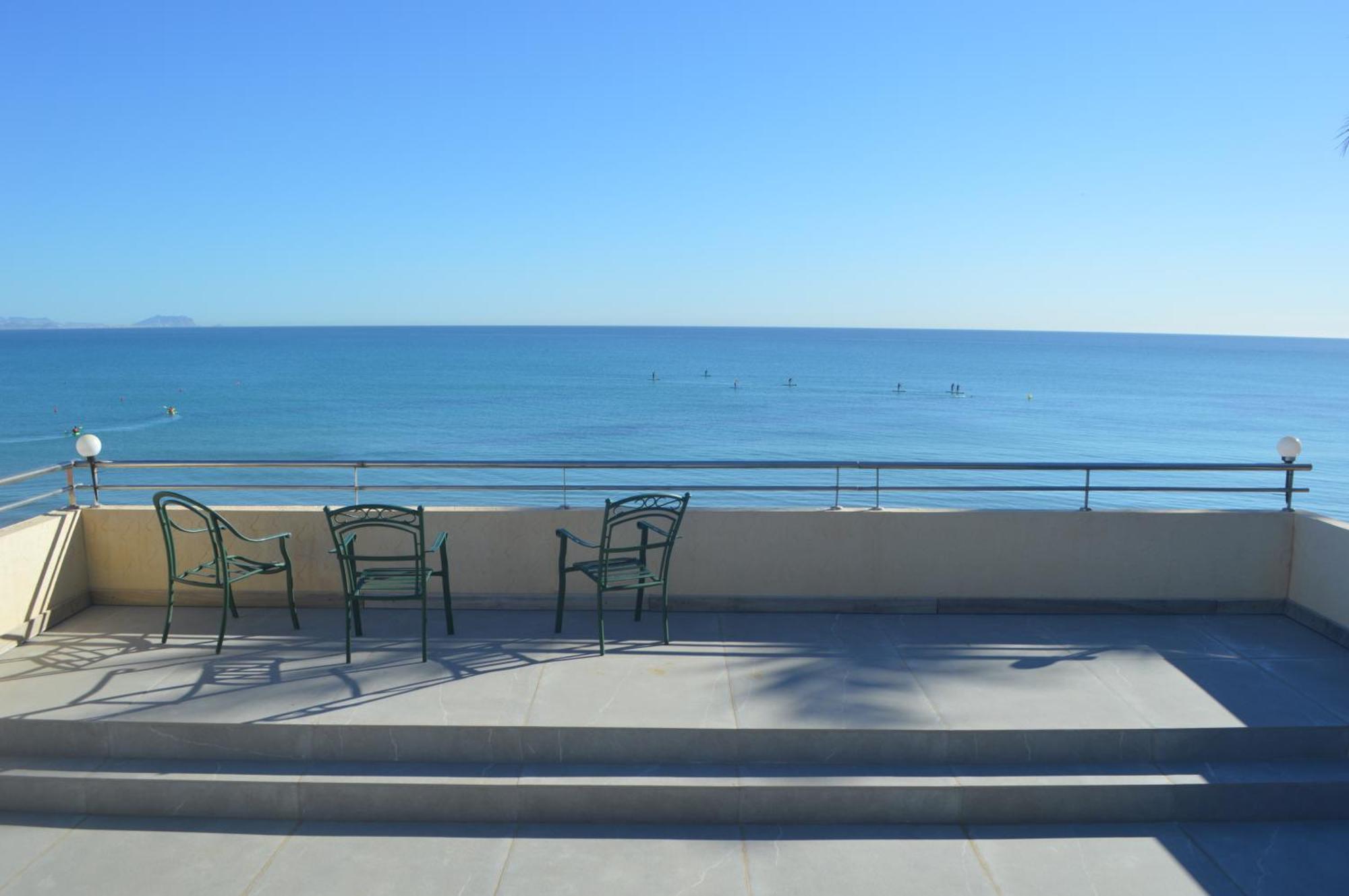 Excepcional Apartamento Loft A Pie De Playa En Chalet Roquetes Alicante Dış mekan fotoğraf