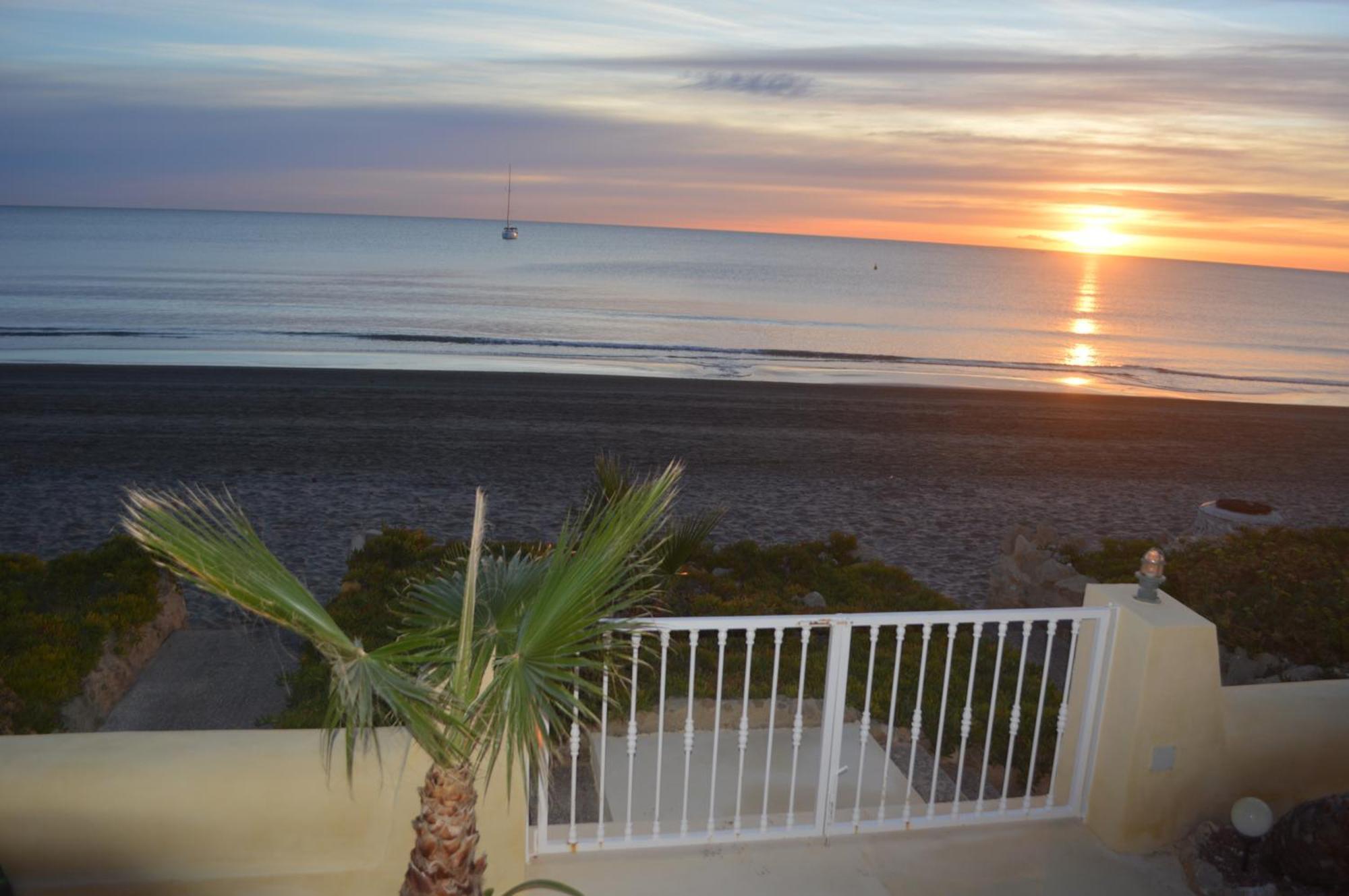 Excepcional Apartamento Loft A Pie De Playa En Chalet Roquetes Alicante Dış mekan fotoğraf
